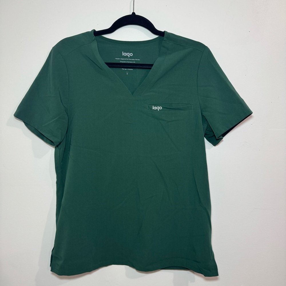 LAGO scrub set